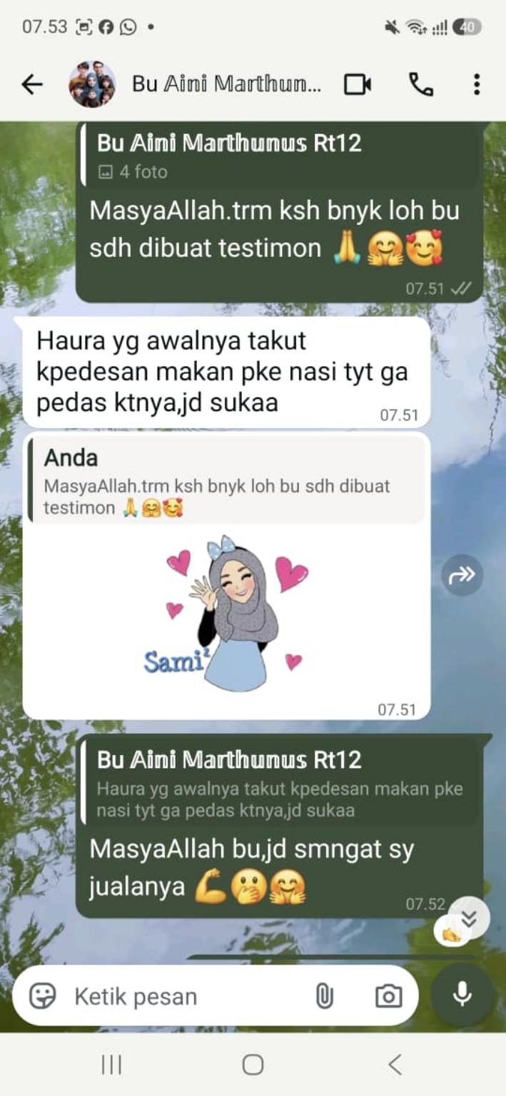 Screenshot testimoni pelanggan tentang anak yang menyukai produk
